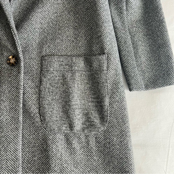 Boohoo Grey Long Coat - Picture 3 of 5